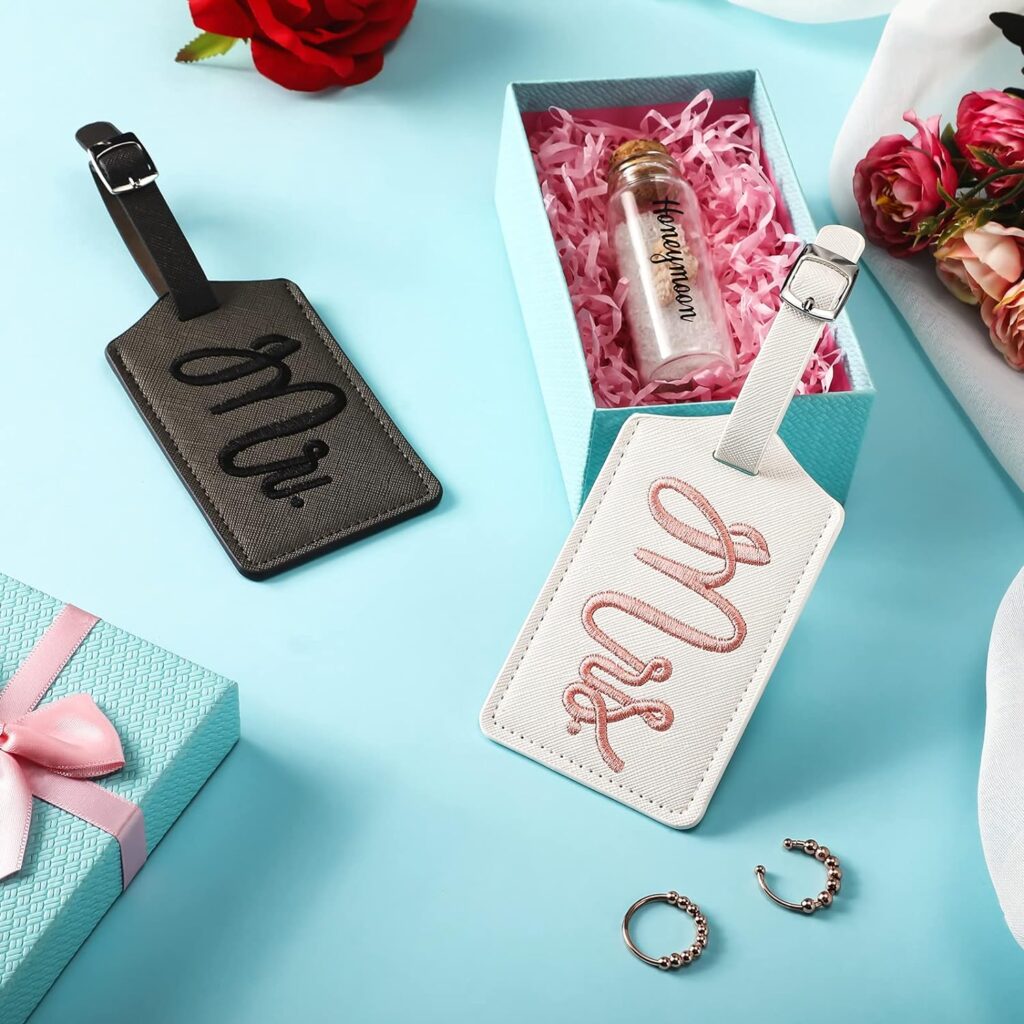 2 Pieces Mr and Mrs Luggage Tags Bridal Luggage Tags Wedding Luggage Tag with Honeymoon Sand Keepsake Jar Glass Bottle with Cork for Honeymoon Gifts Bridal Shower (Sweet Patterns)